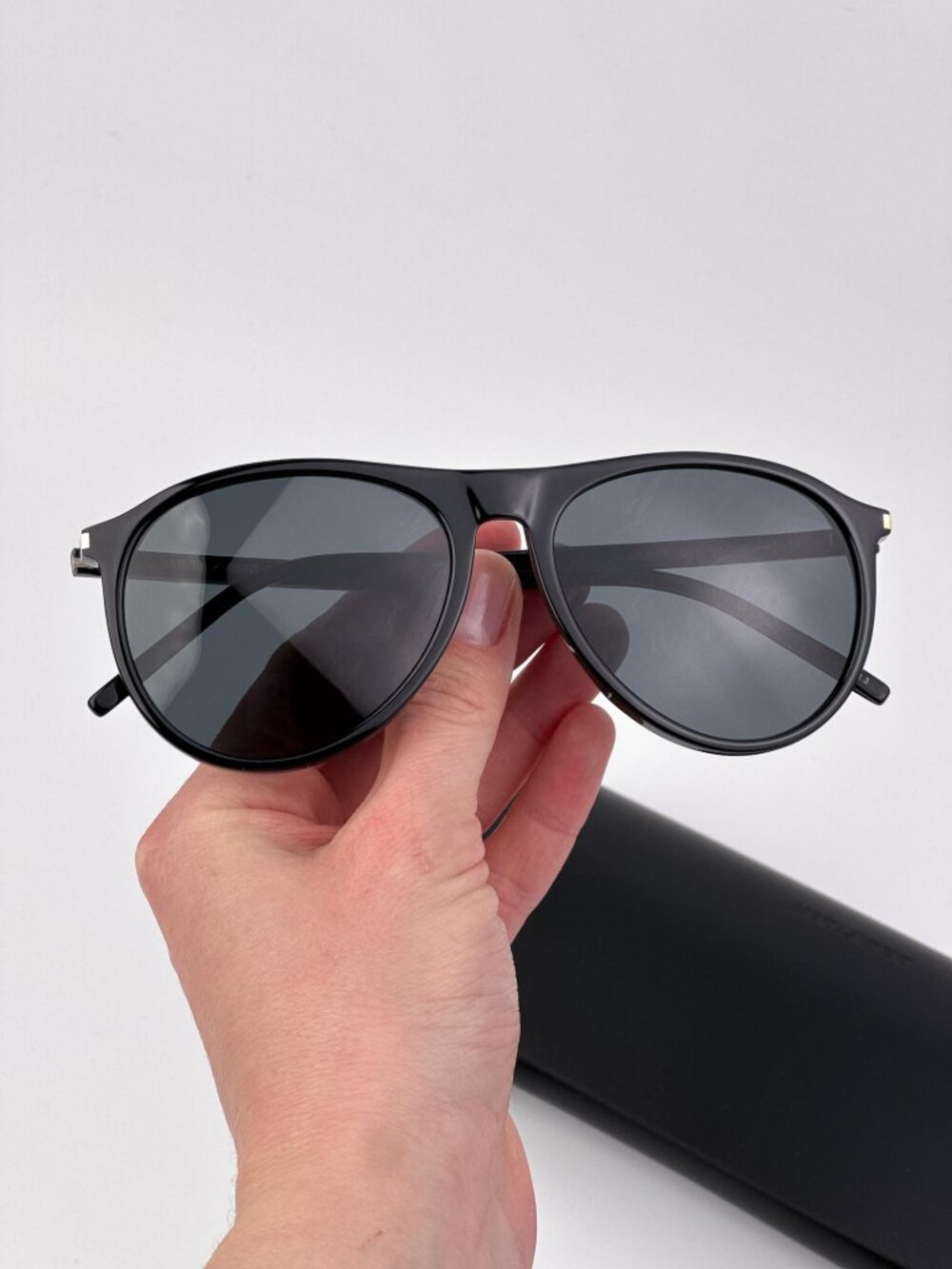 Saint Laurent Men’s Sunglasses – Black Grey Pilot (SL667 001) – New & Authentic